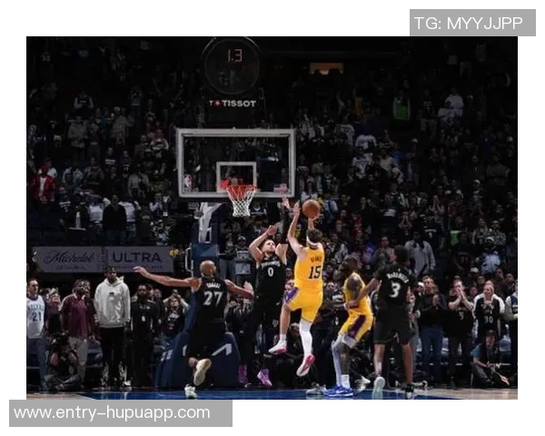 八村压哨三分绝杀后迅速退场被队友抓回现场引发笑声